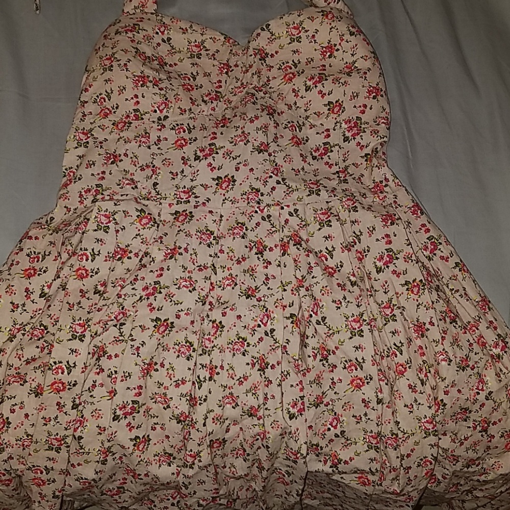 Flower pattern dress
